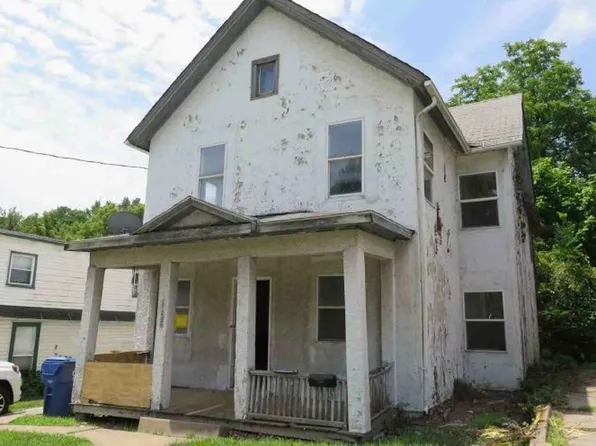 1128 Marquette St, Davenport, IA 52804
