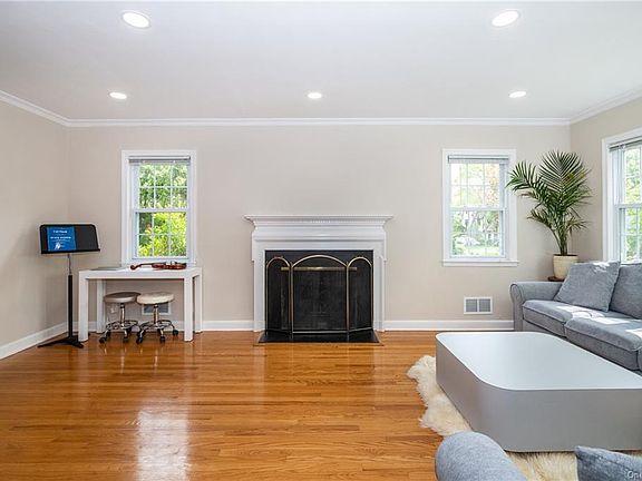 3rd image of 45 Carthage Rd