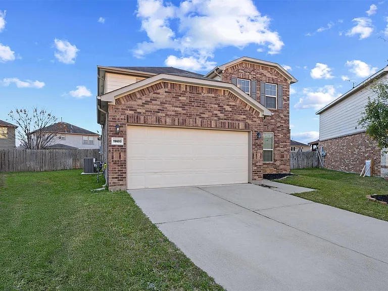 19603 Blue Pine Cir — Photo 45