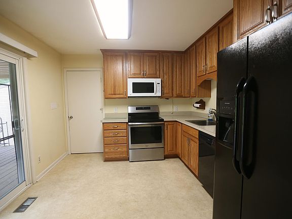 2nd image of 2307 Northwest Ave