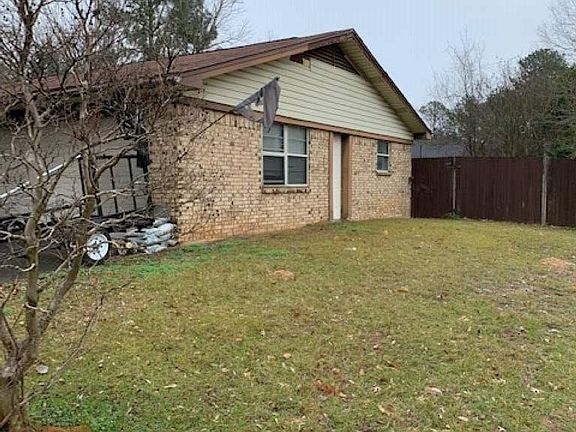 2nd image of 116 Rosewood Dr
