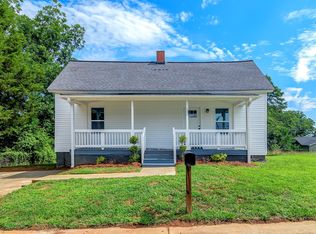 435 Buncombe St, Woodruff, SC 29388