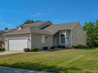 11337 Valley Dr, Saint John, IN 46373