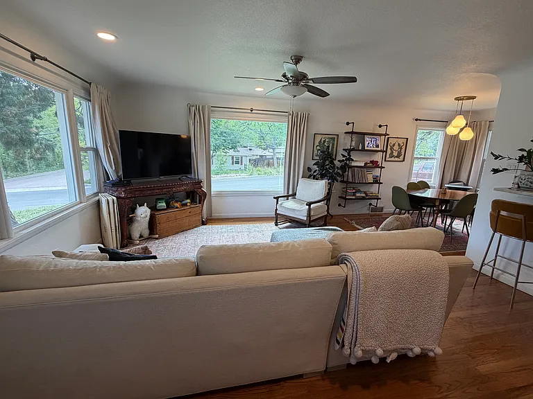 440 Kinnikinnik Dr — Photo 6
