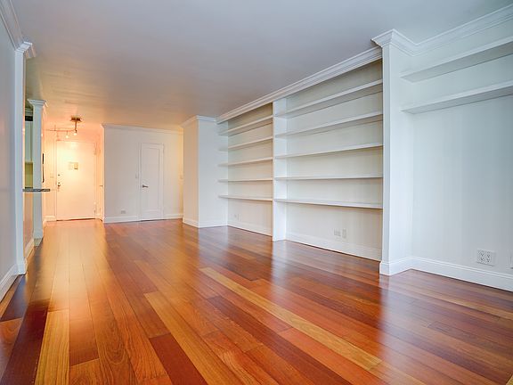 4th image of 155 W 68th St APT 208