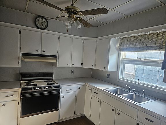 4th image of 204 State St