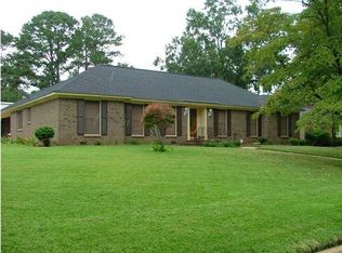 2713 Pine Manor Ln, Albany, GA 31707