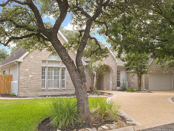 2nd image of 8518 FAIRWAY GREEN DR