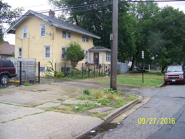 2nd image of 816 N Pine Ave