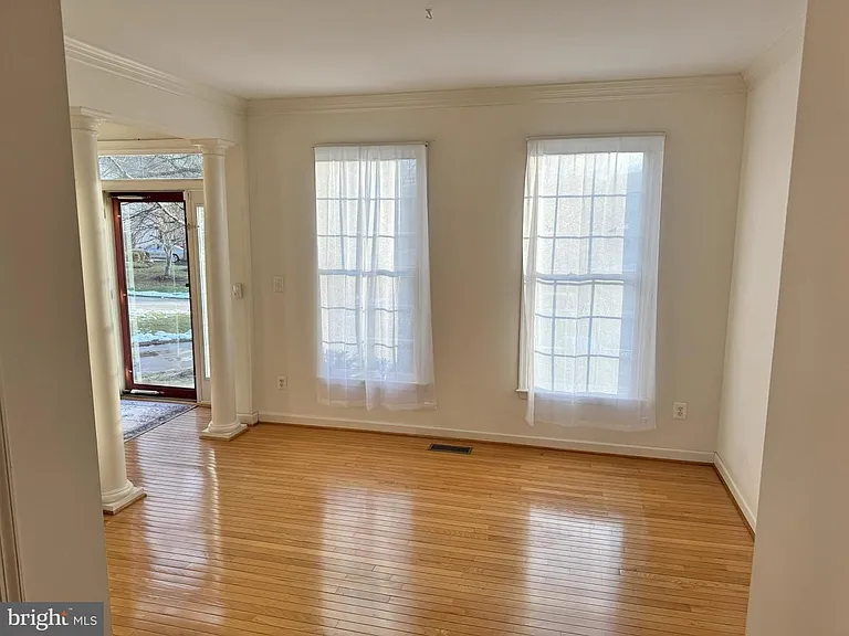 5901 Ewing Pl — Photo 6