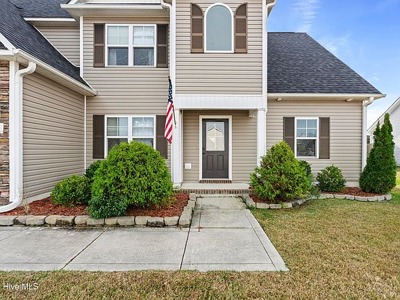 2nd image of 210 Breakwater Drive