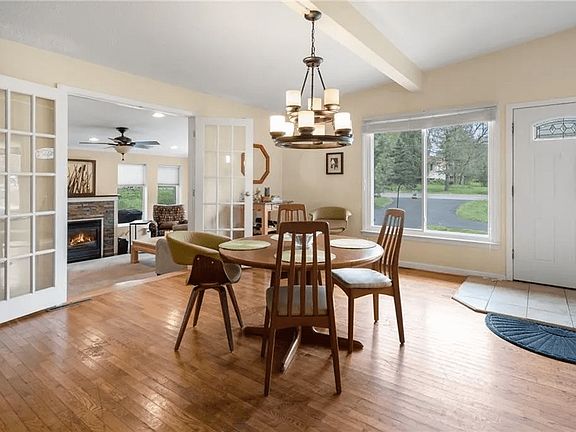 4th image of 1246 Warren Rd #1246