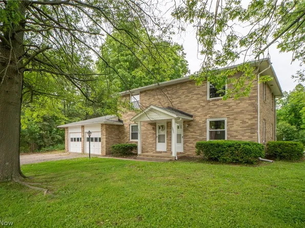 3837-3839 Beech Hill Rd NW, North Canton, OH 44720