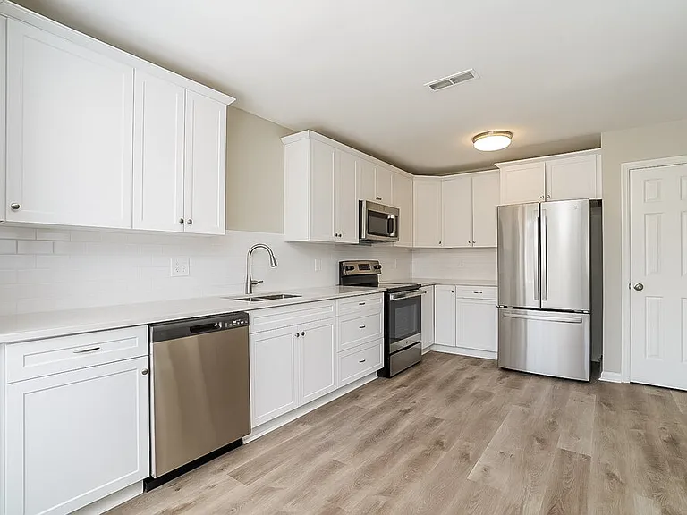 206 Babe Ruth Cv — Photo 9
