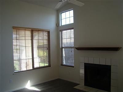 3rd image of 1488 Zinnia Way