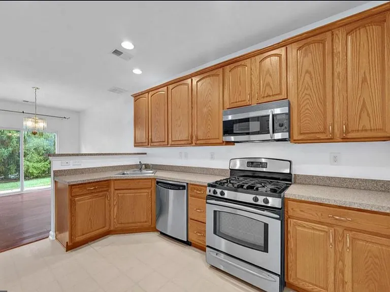 21 Blake Dr — Photo 11