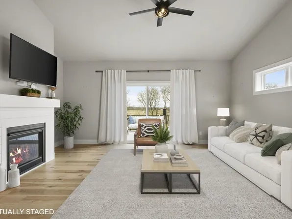 1490 Palm Grass Way, Stoughton, WI 53589