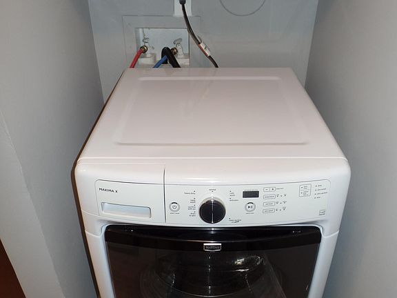 3rd image of 1255 SW 46th Ave #2103