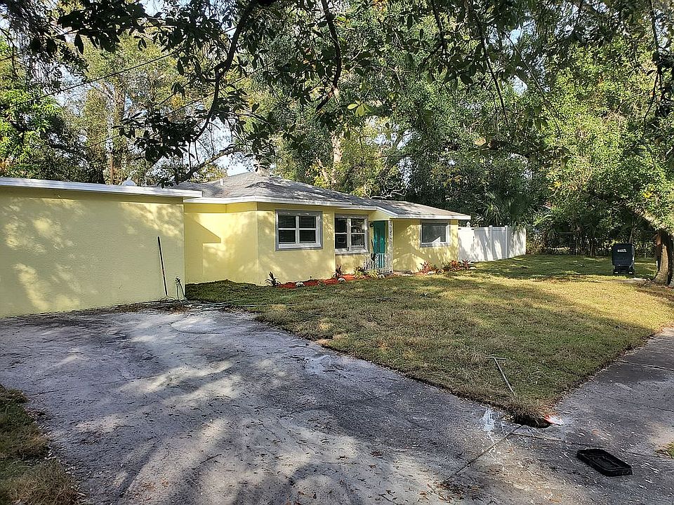 1st image of 3304 E 28th Ave
