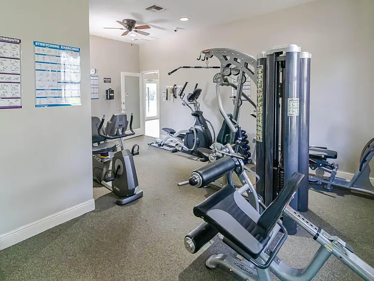 356 SE Bloxham Way — Photo 59