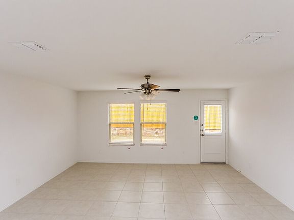 5th image of 1017 Crestview Dr