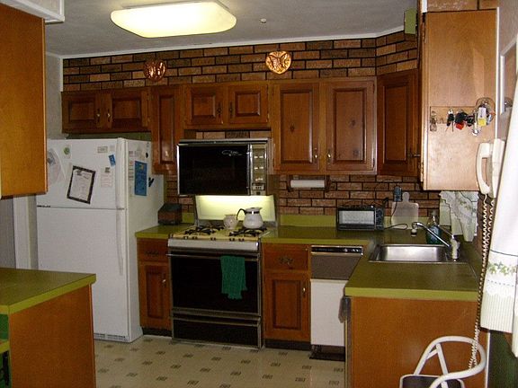 Large Kitchen 