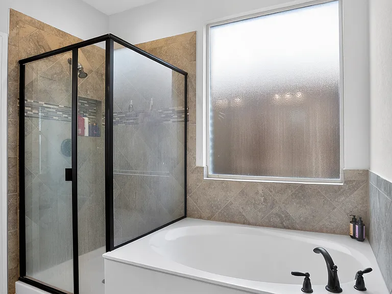 3912 Crater Cir — Photo 10