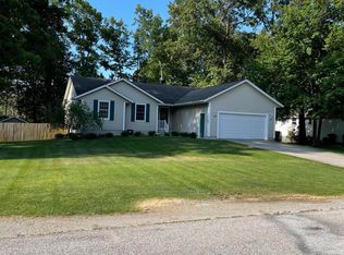 1649 Charlevoix Dr, Muskegon, MI 49445
