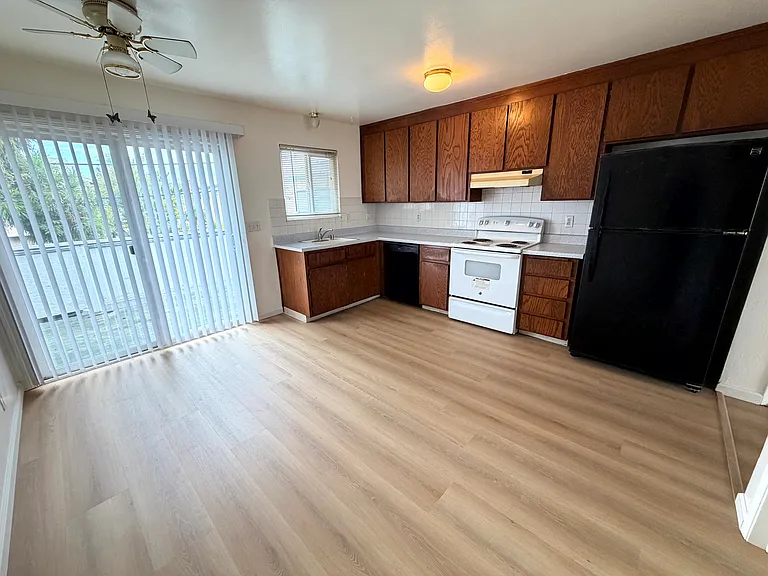 814 Orchard Ave — Photo 20