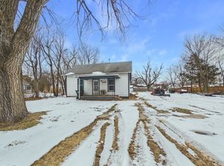 208 S Sedgwick Ave, Burrton, KS 67020