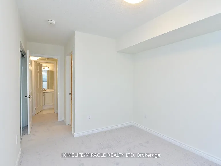 1081 Danforth Rd E #113 — Photo 23