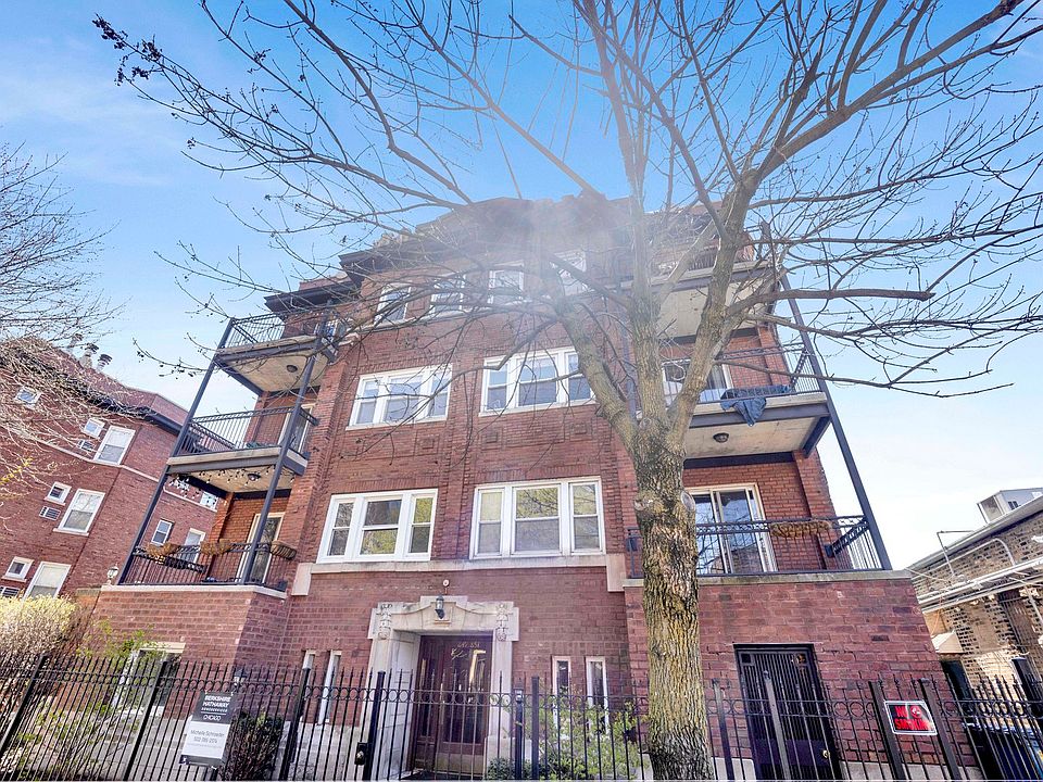 1st image of 851 W Belle Plaine Ave #2W