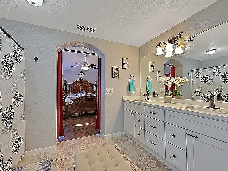 2052 Gold River Dr — Photo 35