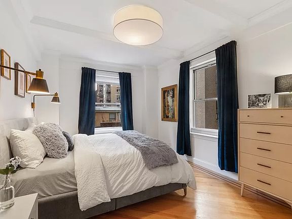 3rd image of 241 W 97th St APT 7L