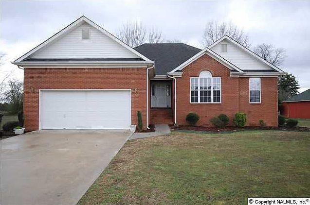 1st image of 104 Guernsey St