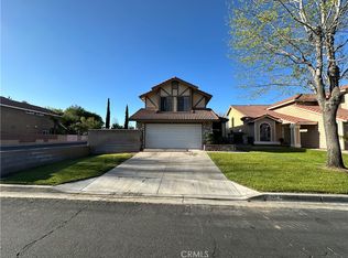1155 W Victoria St, Rialto, CA 92376