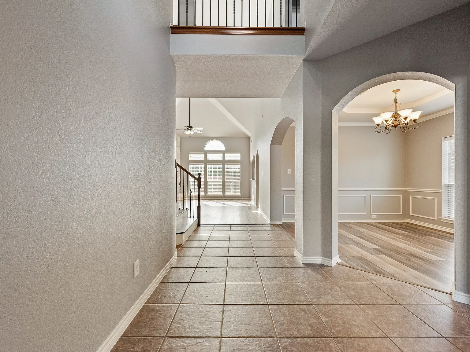 5 bed, 3402 sqft, $3,200 — Photo 4