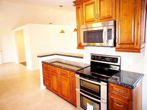 4th image of 8465 NW 49th Dr