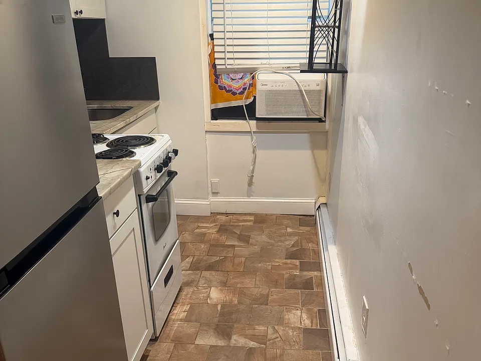122 Quaker Path #6