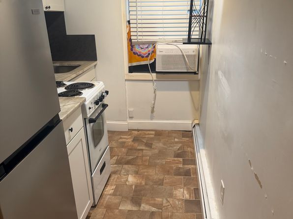 122 Quaker Path APT 6