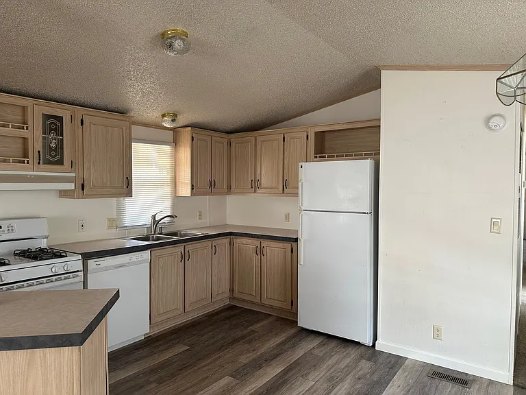 895 E McNeil Rd #15 — Photo 6