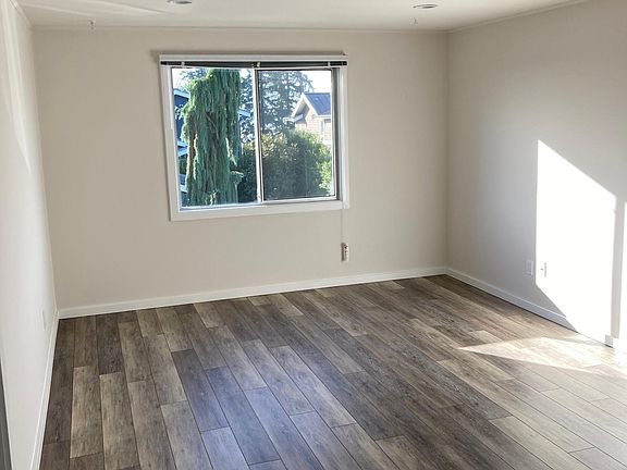 3rd image of 127 5th Ave W