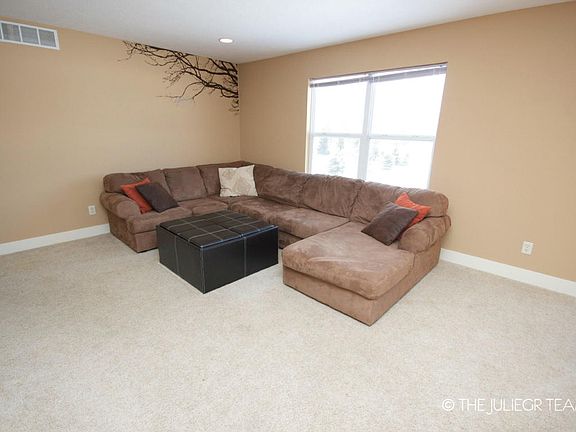 5th image of 4731 Woodridge Ct
