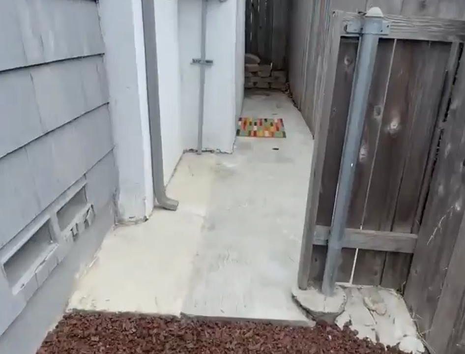 1st image of 6155 Estelle St