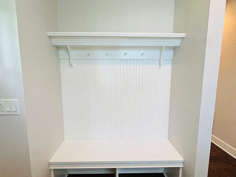 Shoe / Mudroom
