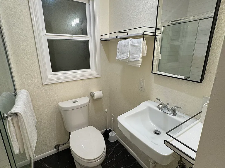 1910 Malano Ct — Photo 14