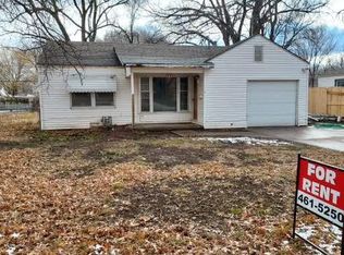 203 E Miller Ave, Mulvane, KS 67110