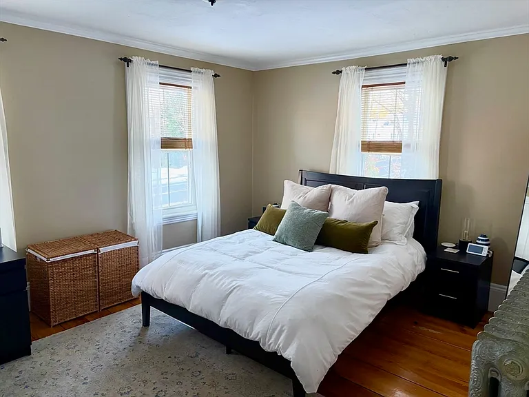 872 Main St #1 — Photo 10