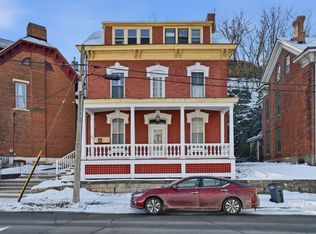 306 W Locust St, Dubuque, IA 52001