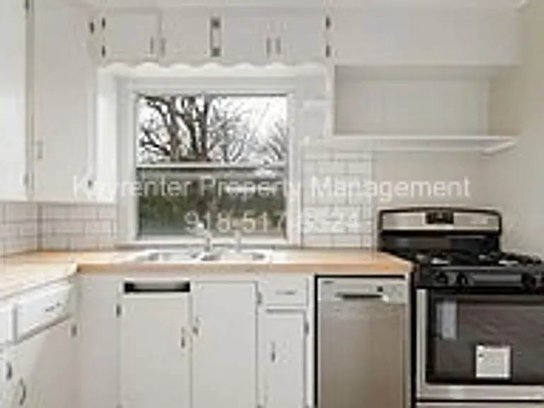 537 S Marion Ave — Photo 17